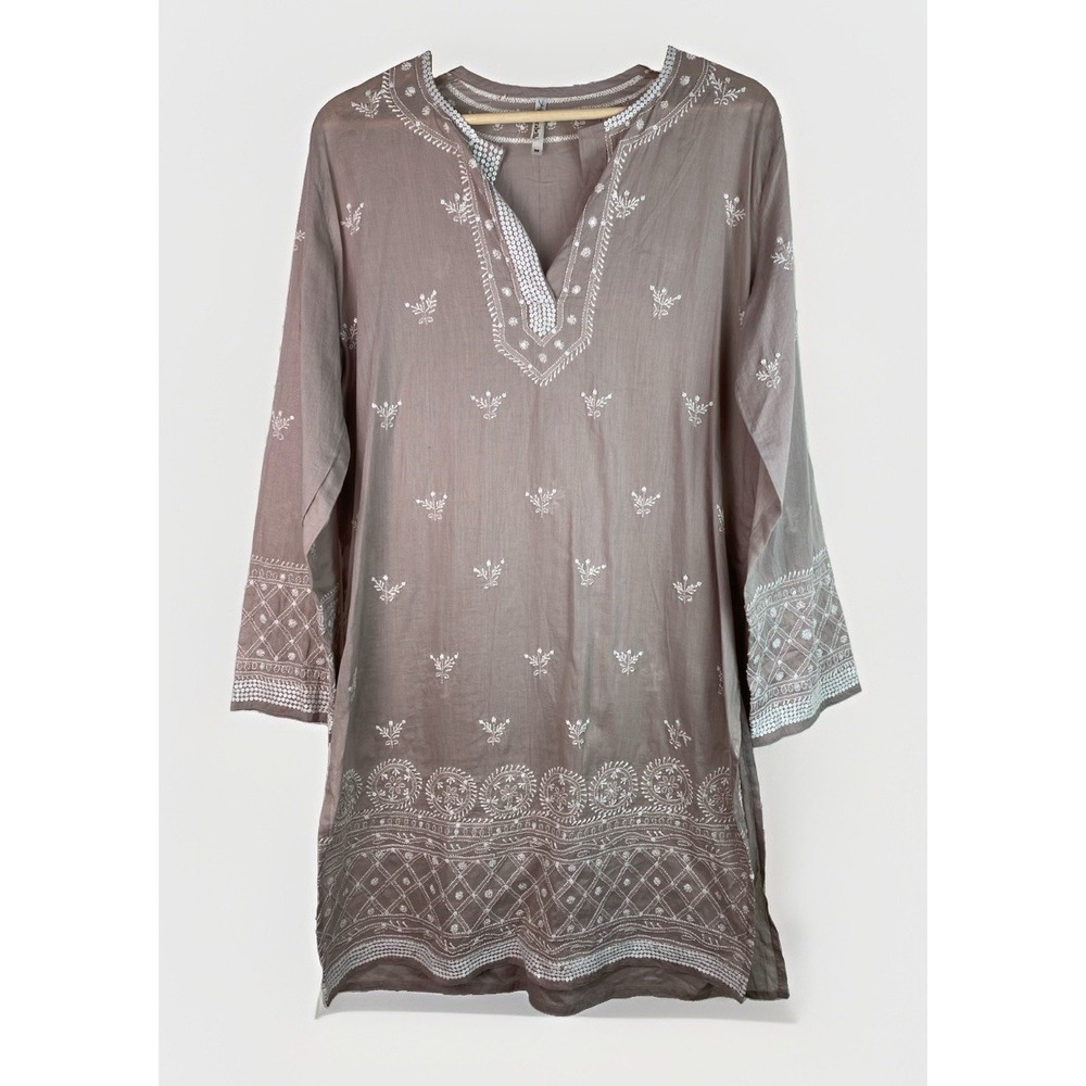 Florabella Women's M Gray Sequin Floral Embroidered Side Slit Shift Dress